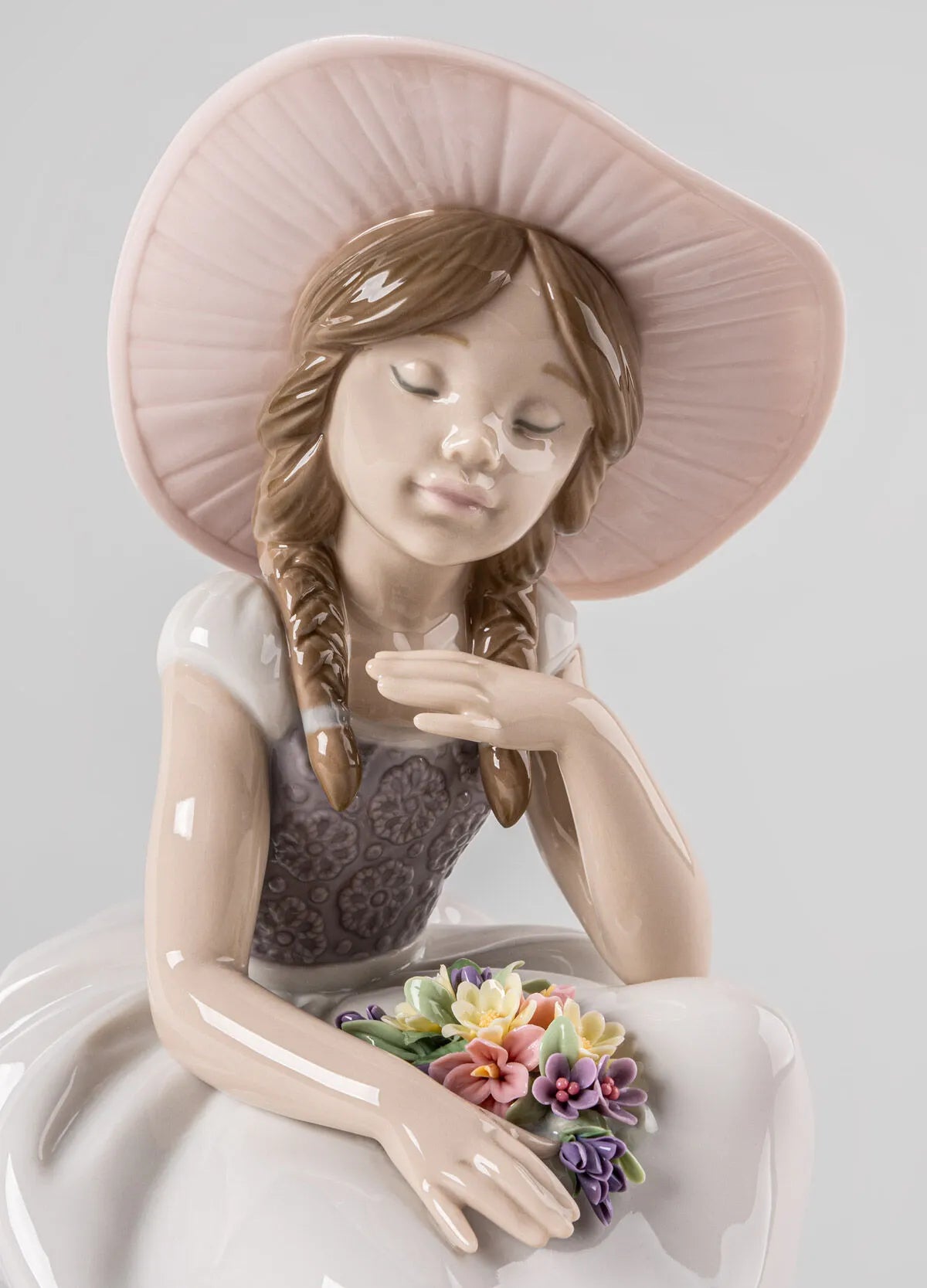 Spring has come Girl Sculpture