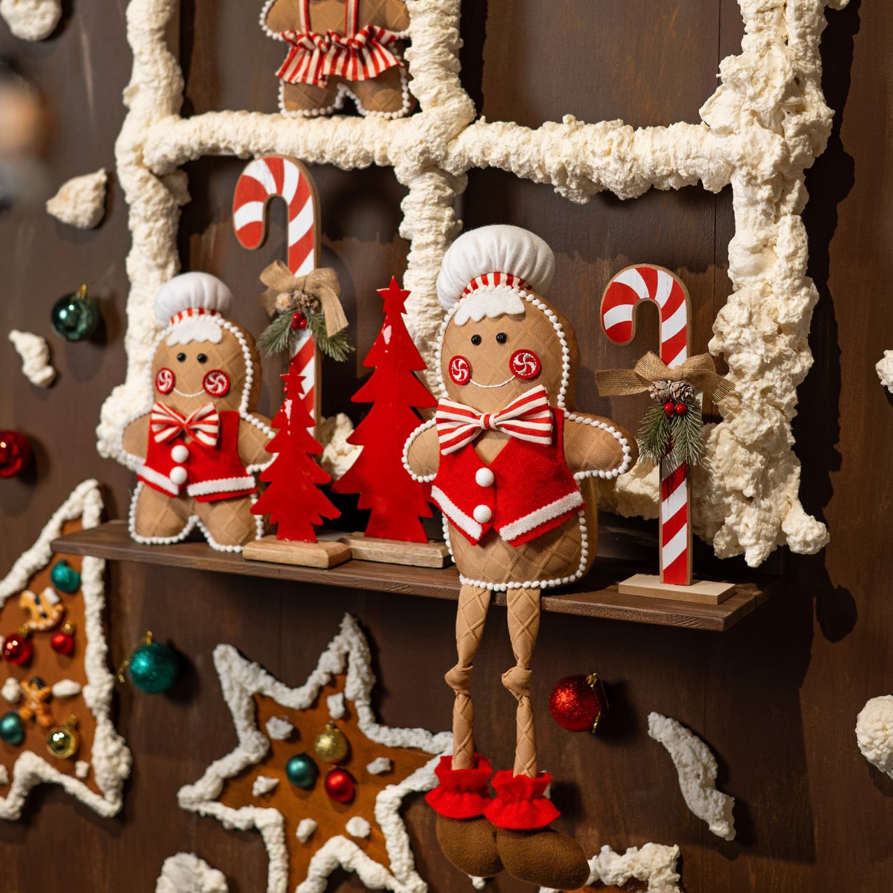 Candy cane stand made of poplar wood red, white