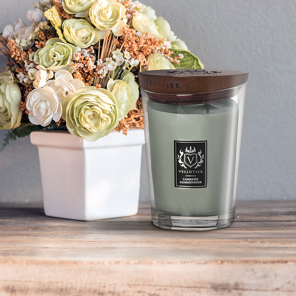 Large Candle - Cannabis Connoisseur - Shukha Online Store