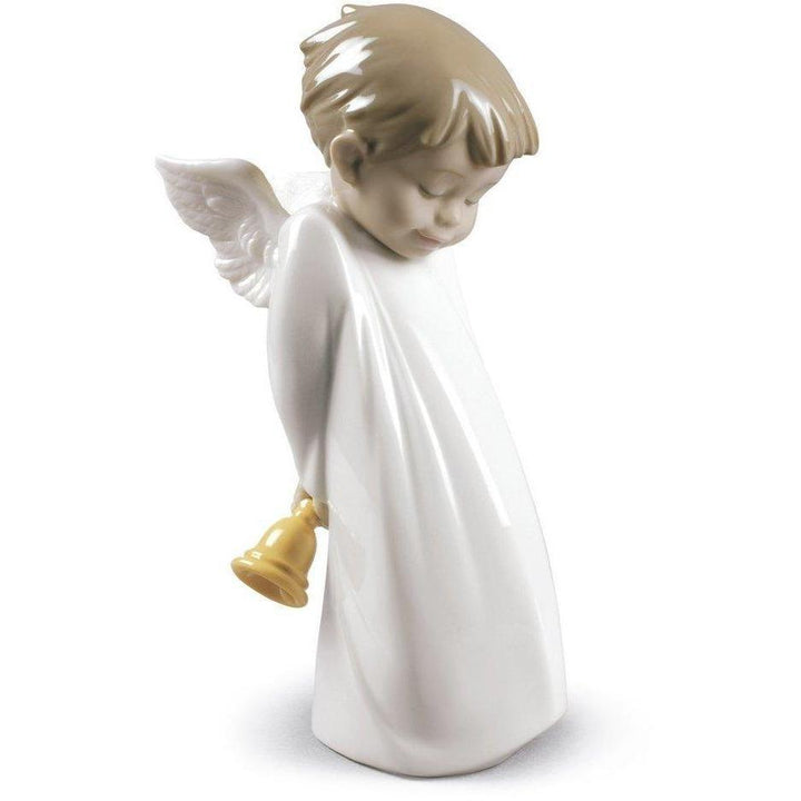Shy little angle Figurine