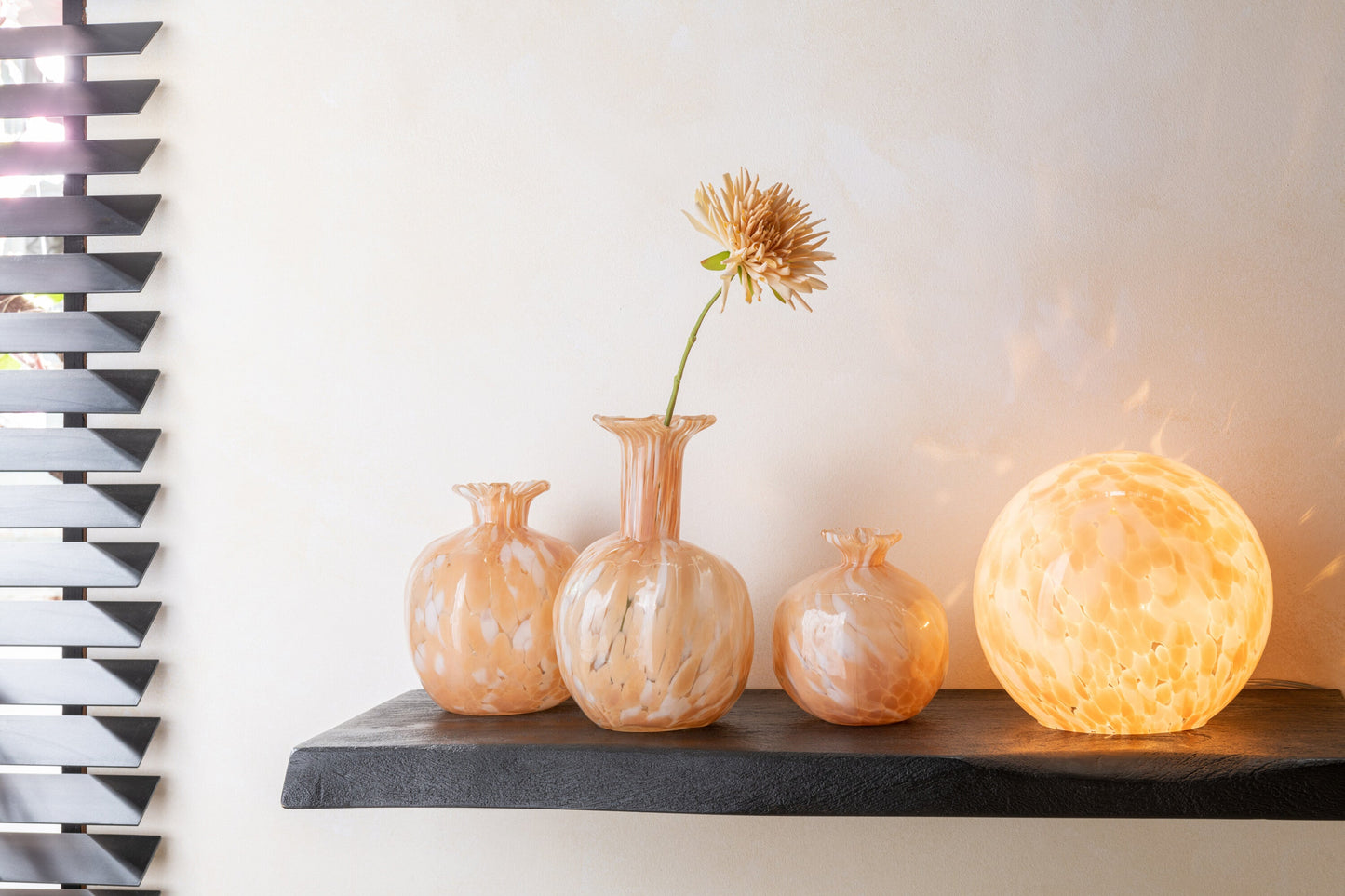 Chrysanth Mini Plastic Light Orange