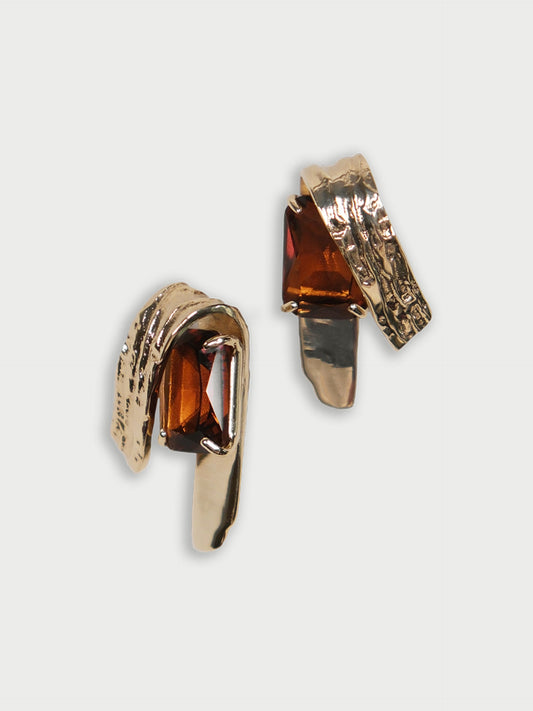 Drop earrings with stone