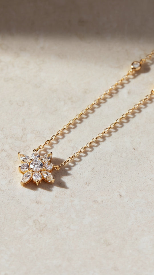 Camelia Necklace Gold Vermeil