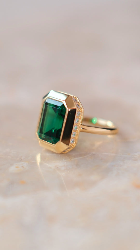 Lily Ring Emerald Green Gold Vermeil