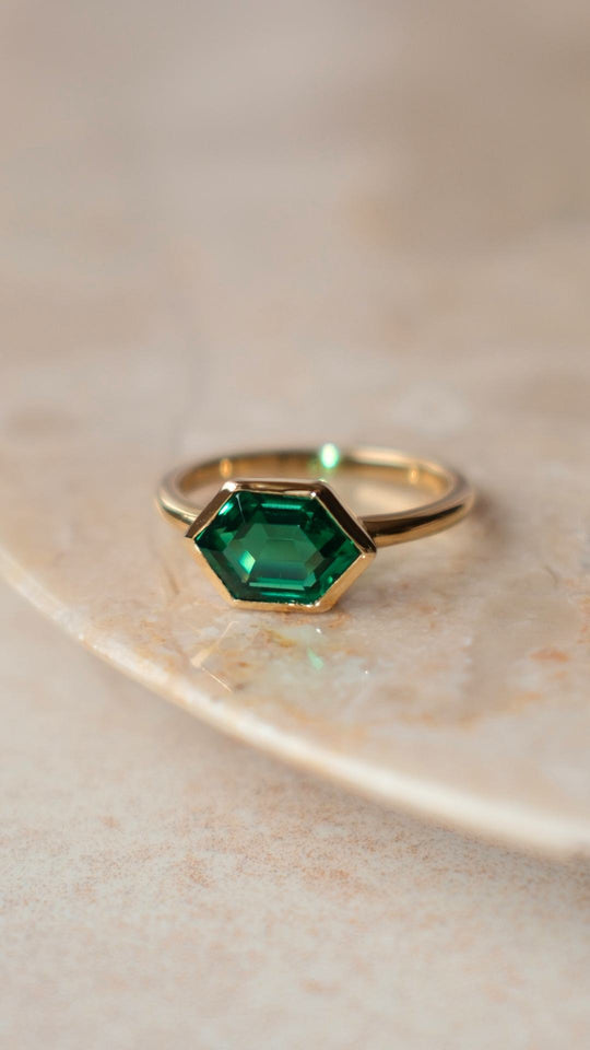 Demi Ring Emerald Green Gold Vermeil