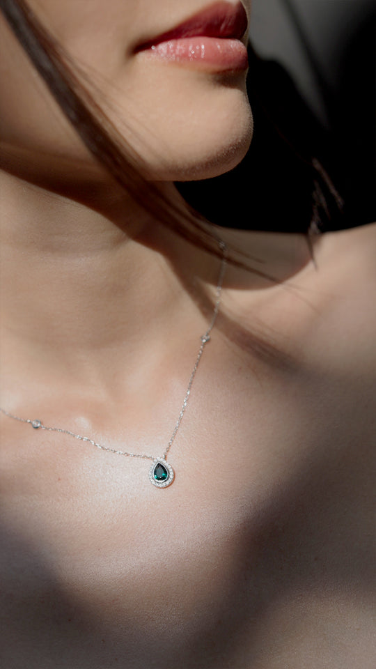 Emile Necklace Emerald Green Sterling Silver