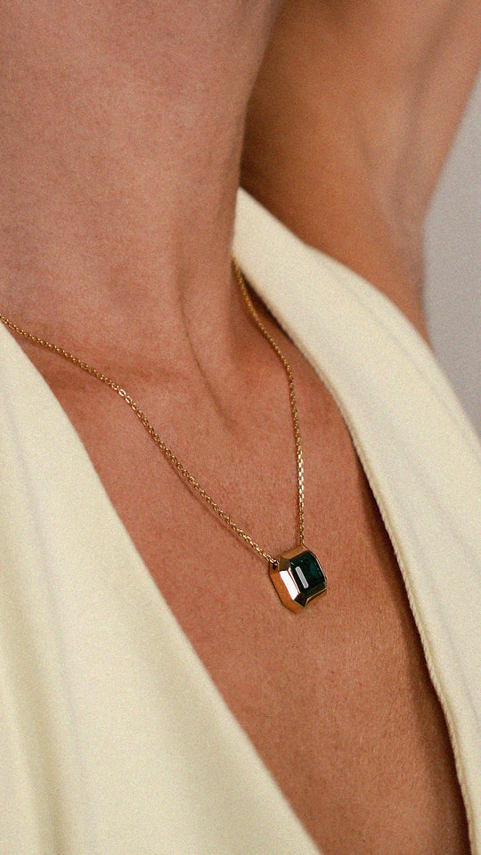 Lily Necklace Emerald Green Gold Vermeil