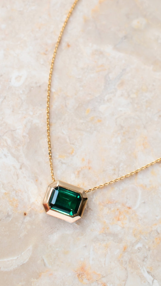 Lily Necklace Emerald Green Gold Vermeil