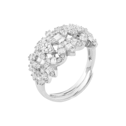 Diana ring with stone petals