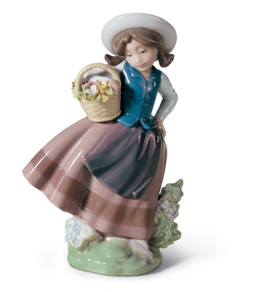 Sweet Scent Girl Figurine - Shukha Online Store