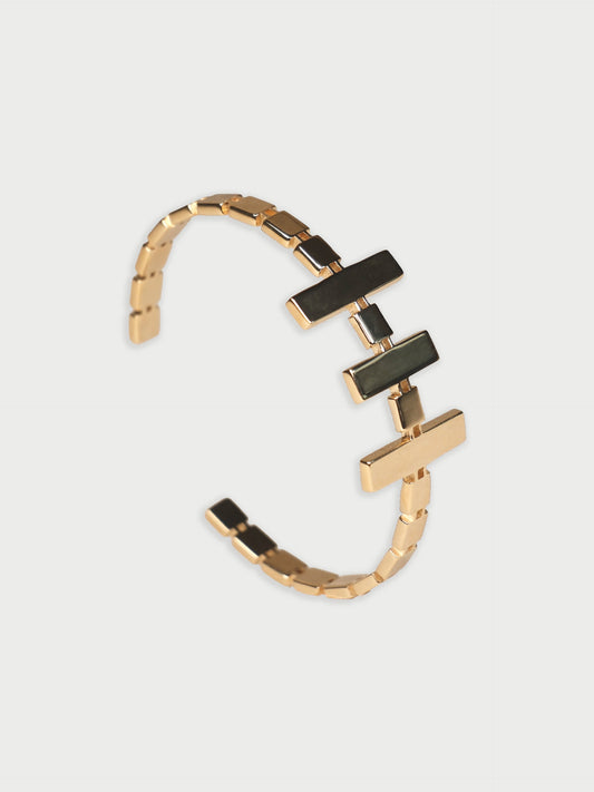 Rigid bracelet