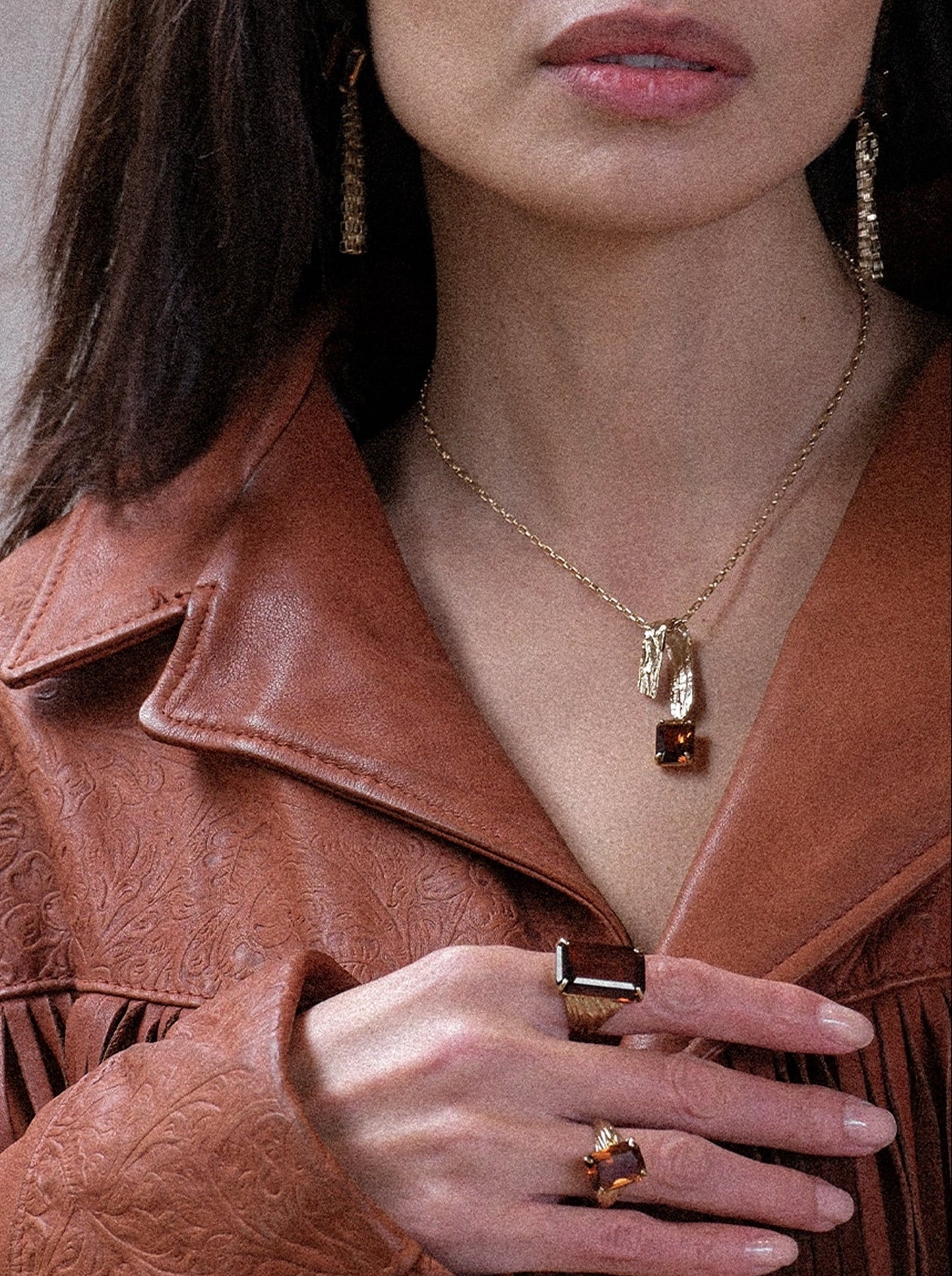 Necklace with stone